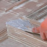 applying-wood-filler