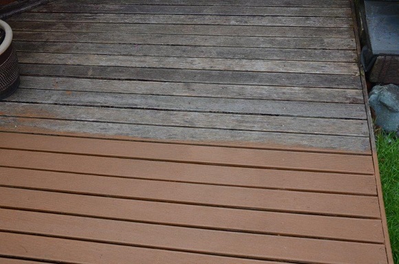 decking-half-done-with-ronseal-decking-rescue-paint