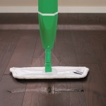 floor-cleaning-with-osmo-spray-mop
