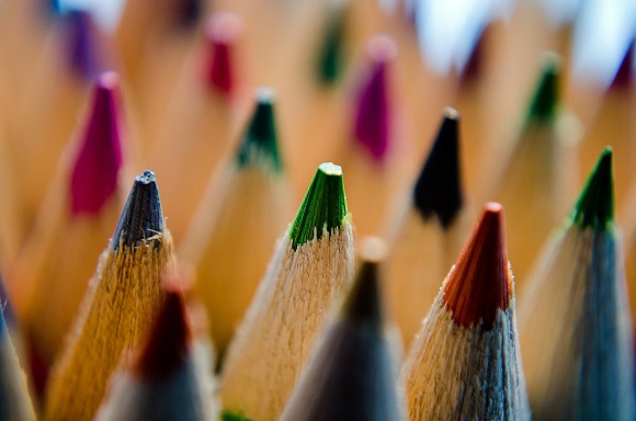coloured-pencils-showing-colour