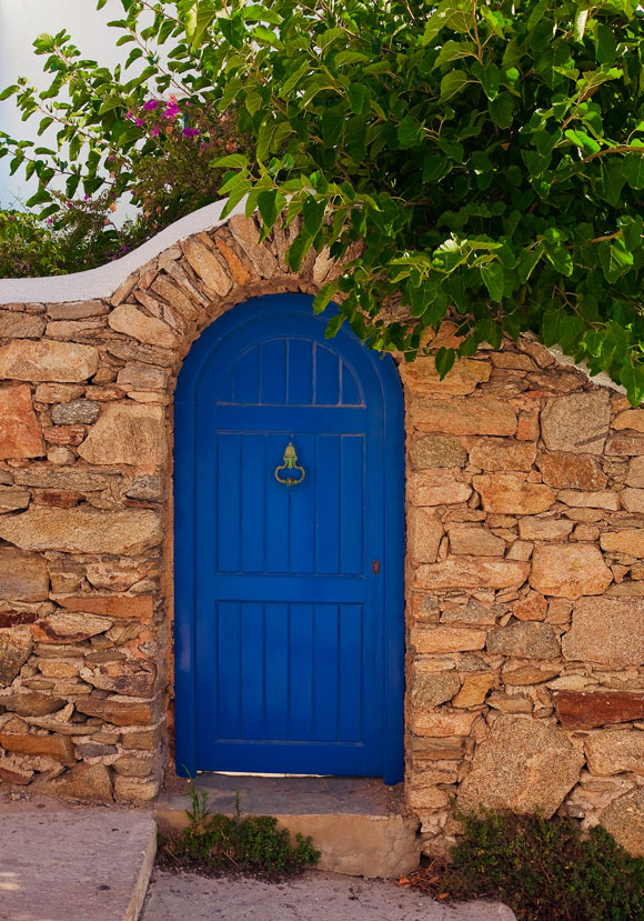 painted-wooden-garden-gate