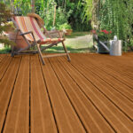 chaise longue dans jardin avec terrasse en bois